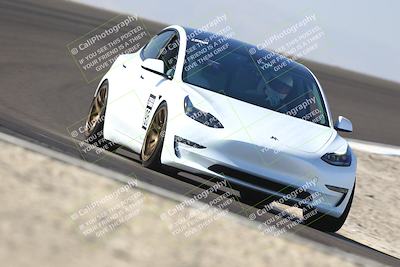 media/Nov-08-2025-Speed Ventures (Sat) [[1c7a6332f5]]/TC B/Session 2 (Turn 2)/